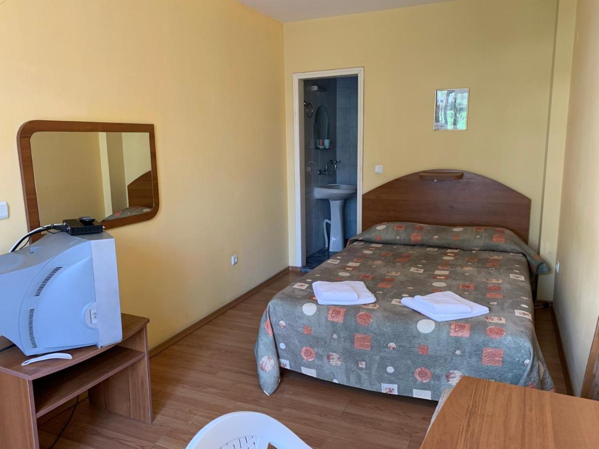 Sea Square Hotel Balchik Bagian luar foto