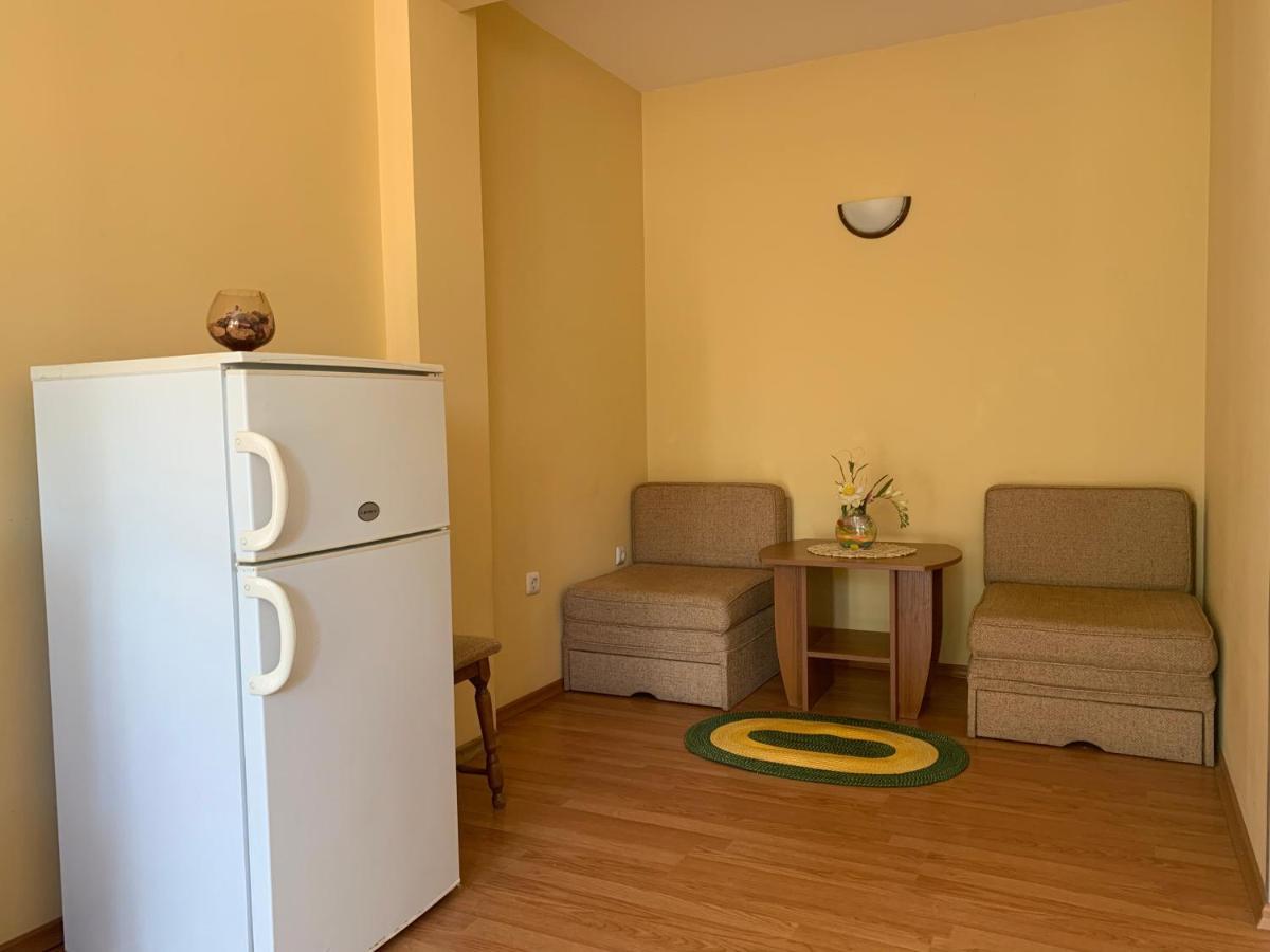 Sea Square Hotel Balchik Bagian luar foto