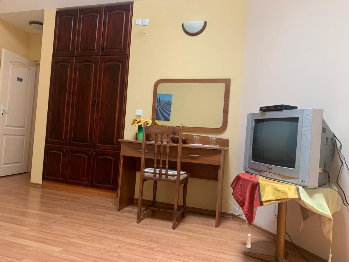 Sea Square Hotel Balchik Bagian luar foto